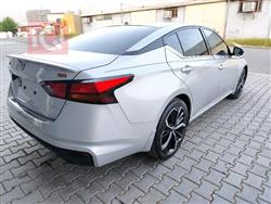 نیسان ئەلتیما